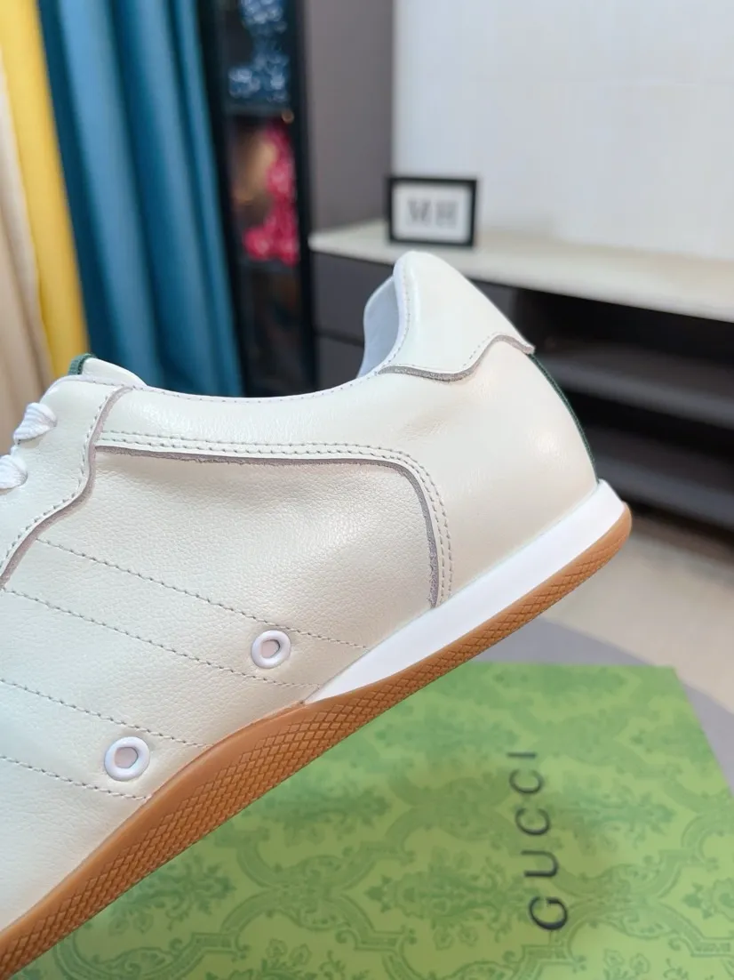 Men's shoes 💰458🌹🌹[GUCCI] Gucci's new lace-up casual men's shoes are on the market first, and the materials and workmanship are superior to all versions on the market. The highest quality shipped first-layer cowhide with imported original perforated materials➕Genuine leather lining, privately molded soft outsole, high foot comfort, imported special materials highlight the brand's unique charm, high-end customization 38-44